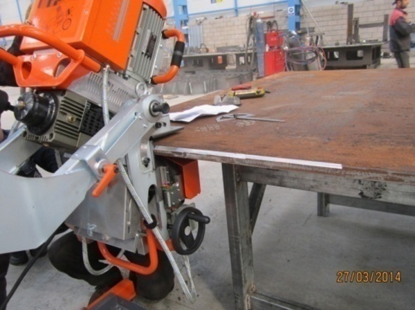 BEVELLING MACHINES <br>( X and V bevelling thickness is up to: 70m )